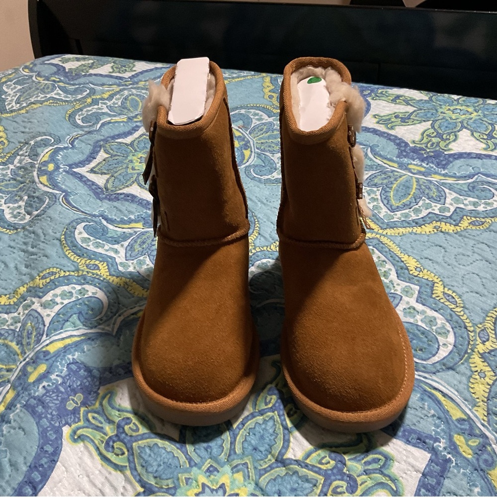 New Kookaburra by Ugg kid boots